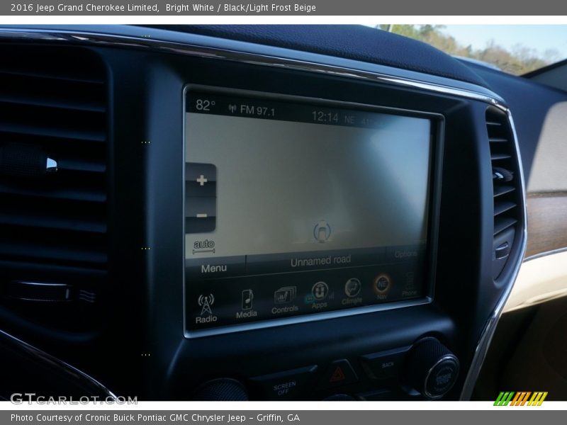 Bright White / Black/Light Frost Beige 2016 Jeep Grand Cherokee Limited