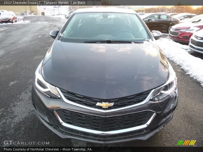 Tungsten Metallic / Jet Black 2017 Chevrolet Cruze LT