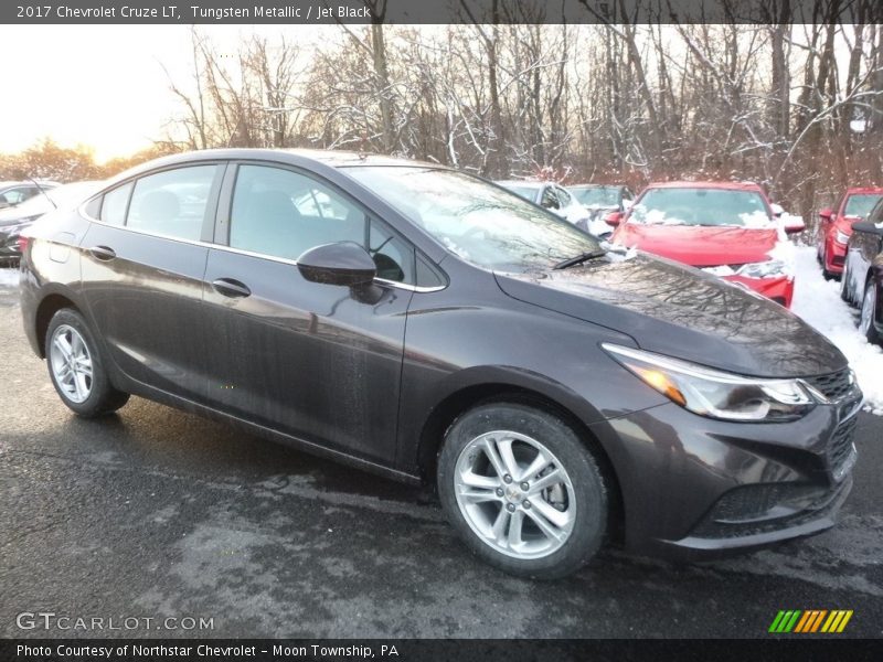 Tungsten Metallic / Jet Black 2017 Chevrolet Cruze LT