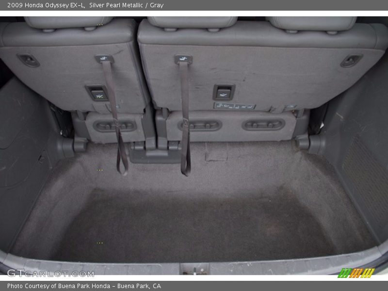 Silver Pearl Metallic / Gray 2009 Honda Odyssey EX-L