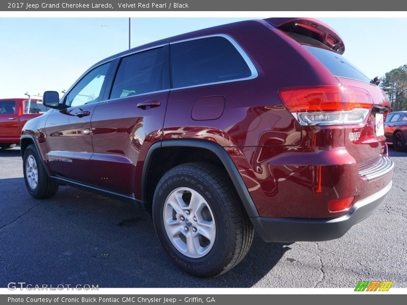 Velvet Red Pearl / Black 2017 Jeep Grand Cherokee Laredo