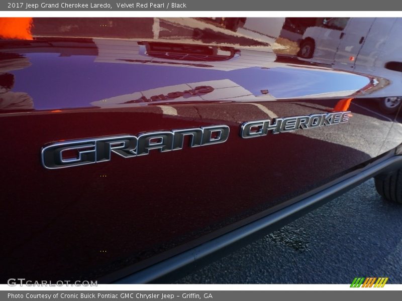 Velvet Red Pearl / Black 2017 Jeep Grand Cherokee Laredo