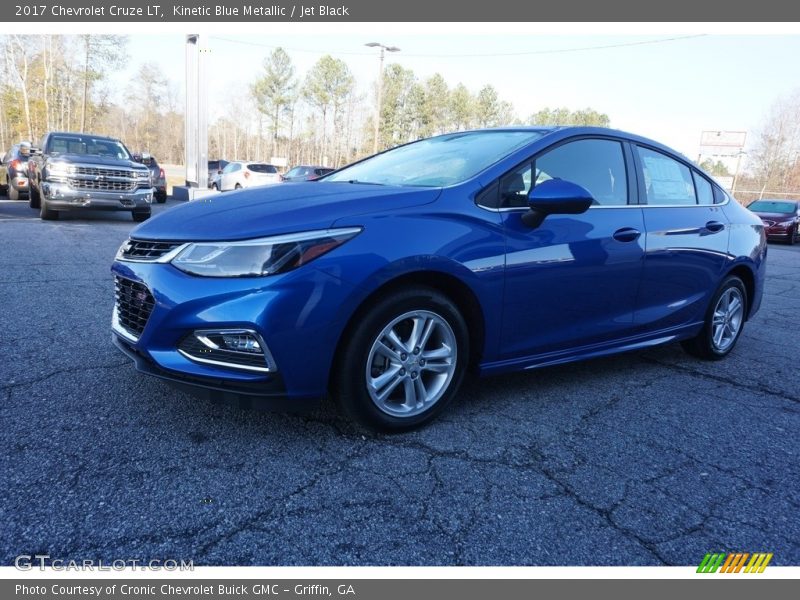 Kinetic Blue Metallic / Jet Black 2017 Chevrolet Cruze LT