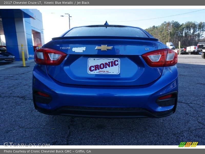 Kinetic Blue Metallic / Jet Black 2017 Chevrolet Cruze LT