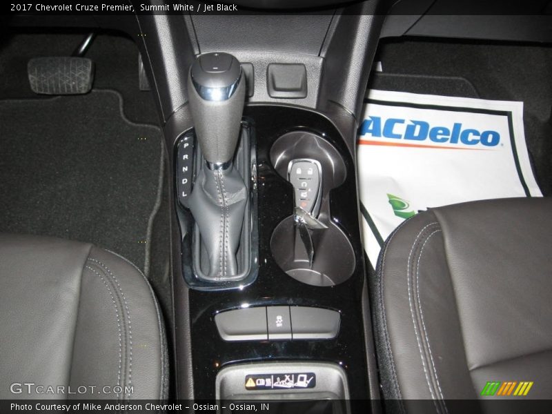 Summit White / Jet Black 2017 Chevrolet Cruze Premier