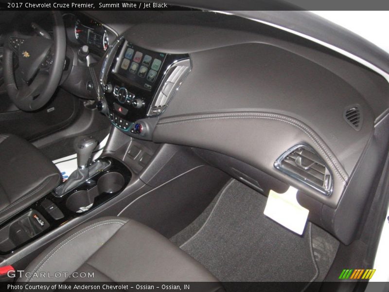 Summit White / Jet Black 2017 Chevrolet Cruze Premier