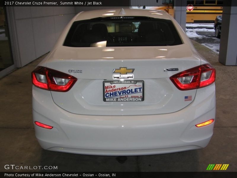 Summit White / Jet Black 2017 Chevrolet Cruze Premier