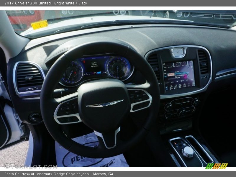 Bright White / Black 2017 Chrysler 300 Limited
