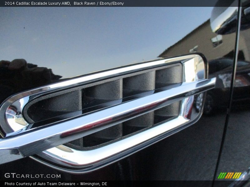 Black Raven / Ebony/Ebony 2014 Cadillac Escalade Luxury AWD