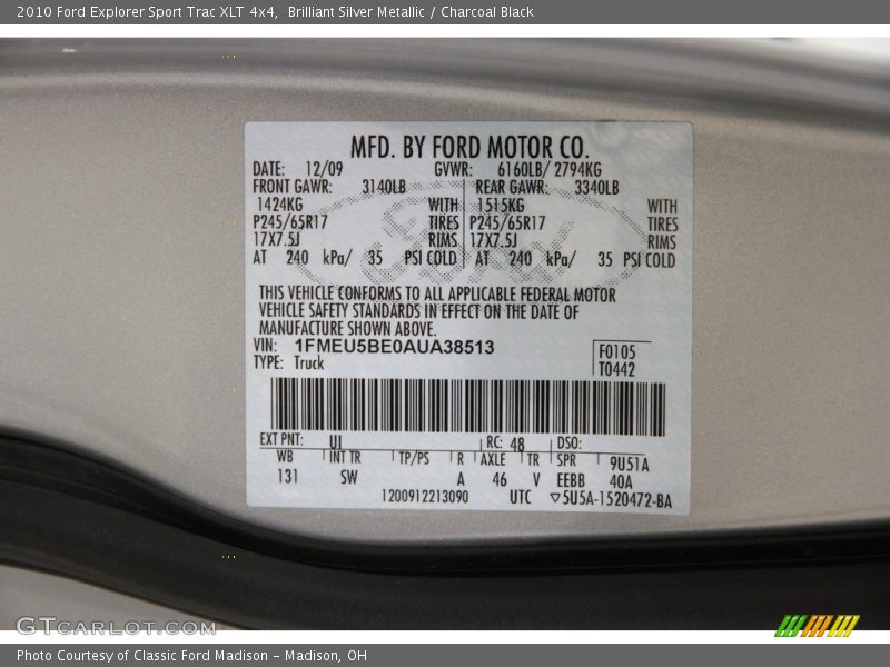 Brilliant Silver Metallic / Charcoal Black 2010 Ford Explorer Sport Trac XLT 4x4