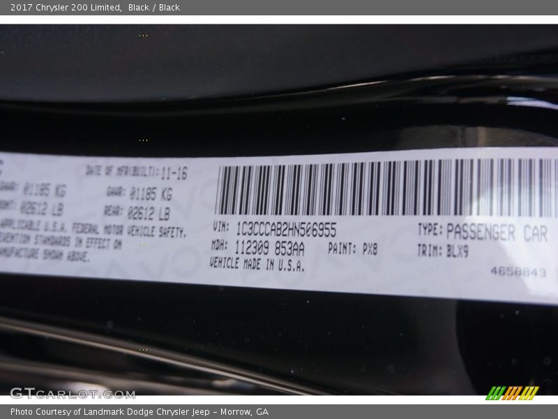 Black / Black 2017 Chrysler 200 Limited