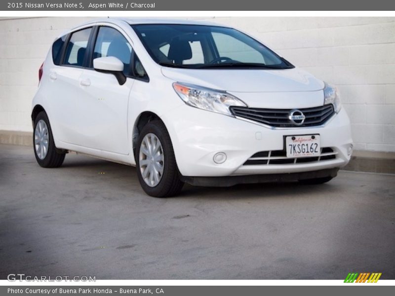 Aspen White / Charcoal 2015 Nissan Versa Note S