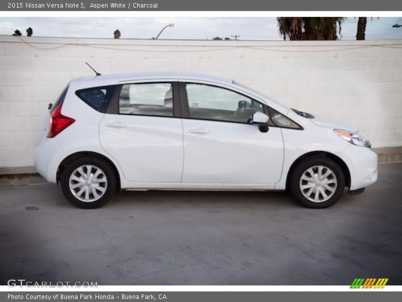 Aspen White / Charcoal 2015 Nissan Versa Note S