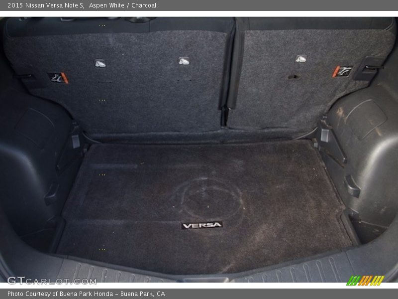 Aspen White / Charcoal 2015 Nissan Versa Note S