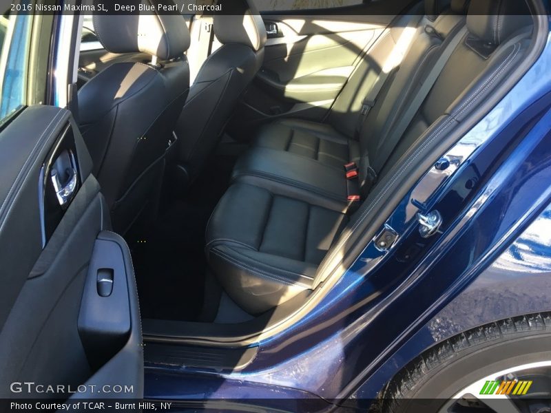 Deep Blue Pearl / Charcoal 2016 Nissan Maxima SL