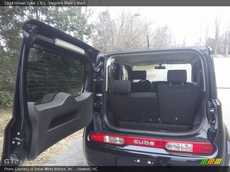 Sapphire Black / Black 2014 Nissan Cube 1.8 S
