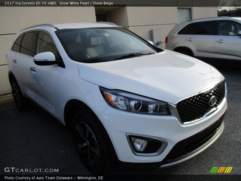 Snow White Pearl / Stone Beige 2017 Kia Sorento EX V6 AWD