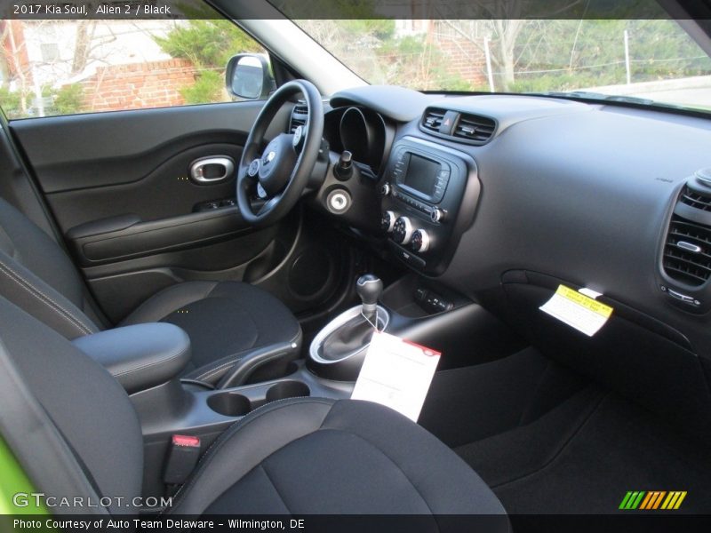 Alien 2 / Black 2017 Kia Soul
