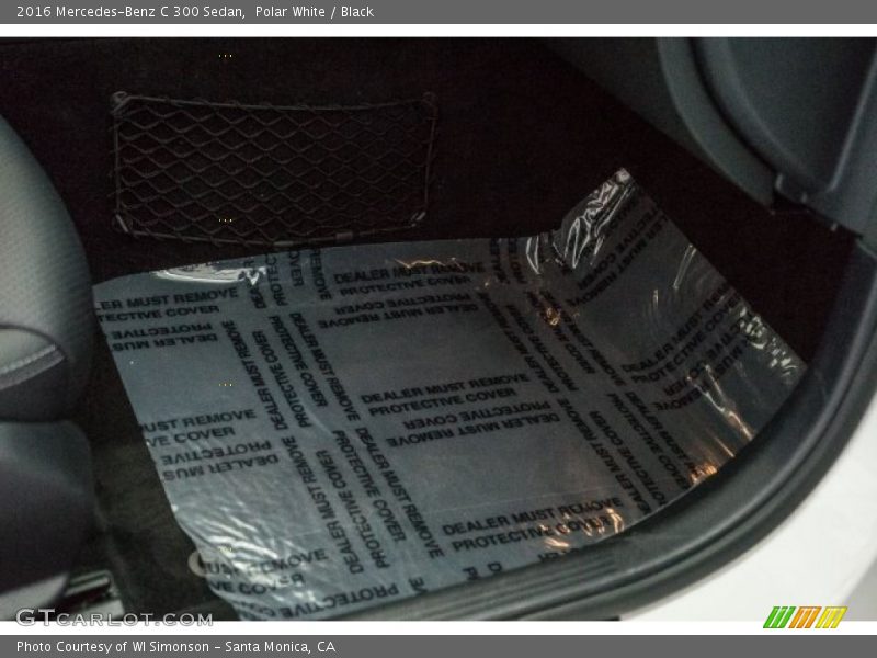 Polar White / Black 2016 Mercedes-Benz C 300 Sedan