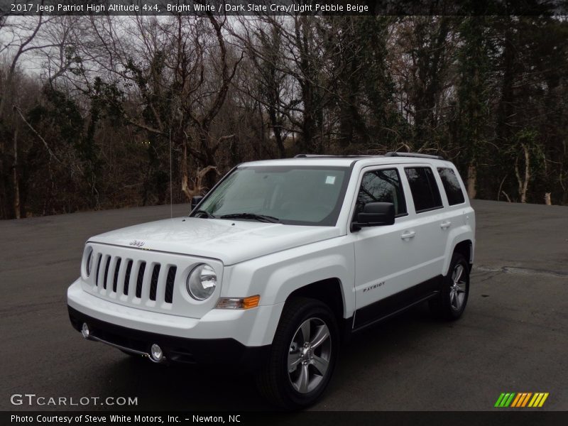 Bright White / Dark Slate Gray/Light Pebble Beige 2017 Jeep Patriot High Altitude 4x4