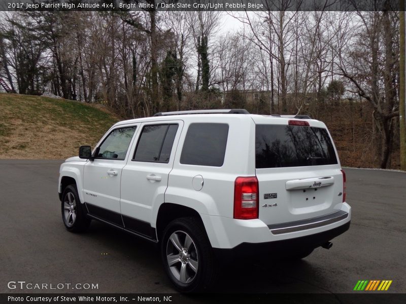 Bright White / Dark Slate Gray/Light Pebble Beige 2017 Jeep Patriot High Altitude 4x4