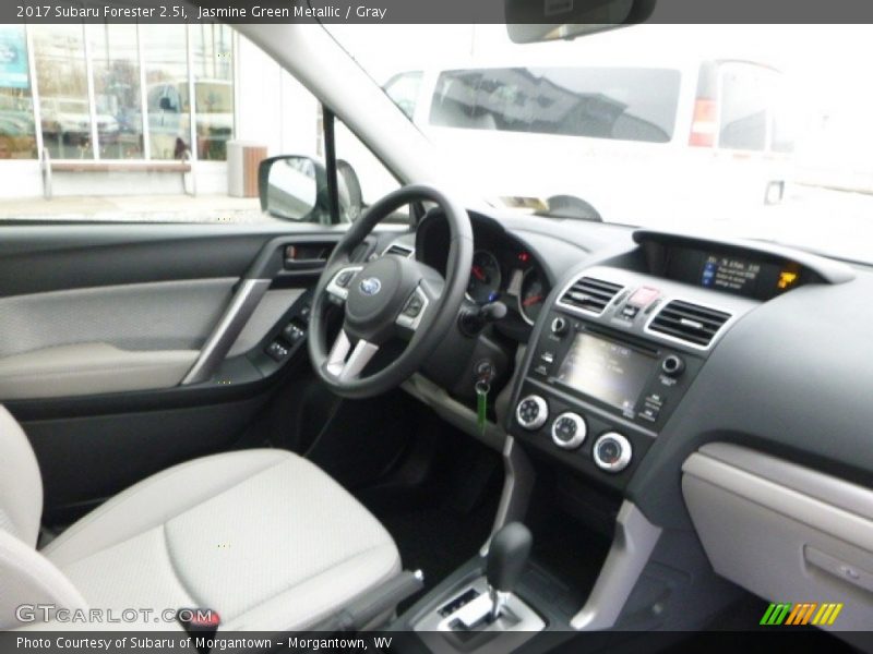 Jasmine Green Metallic / Gray 2017 Subaru Forester 2.5i