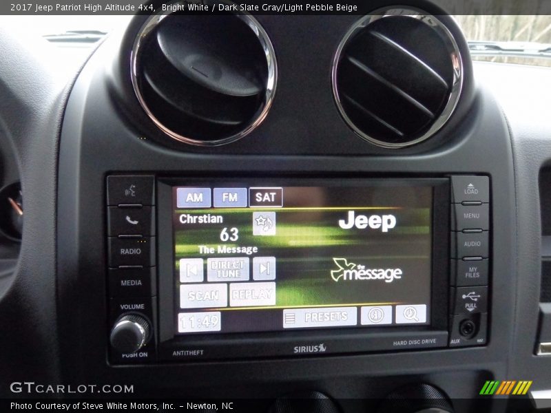 Bright White / Dark Slate Gray/Light Pebble Beige 2017 Jeep Patriot High Altitude 4x4
