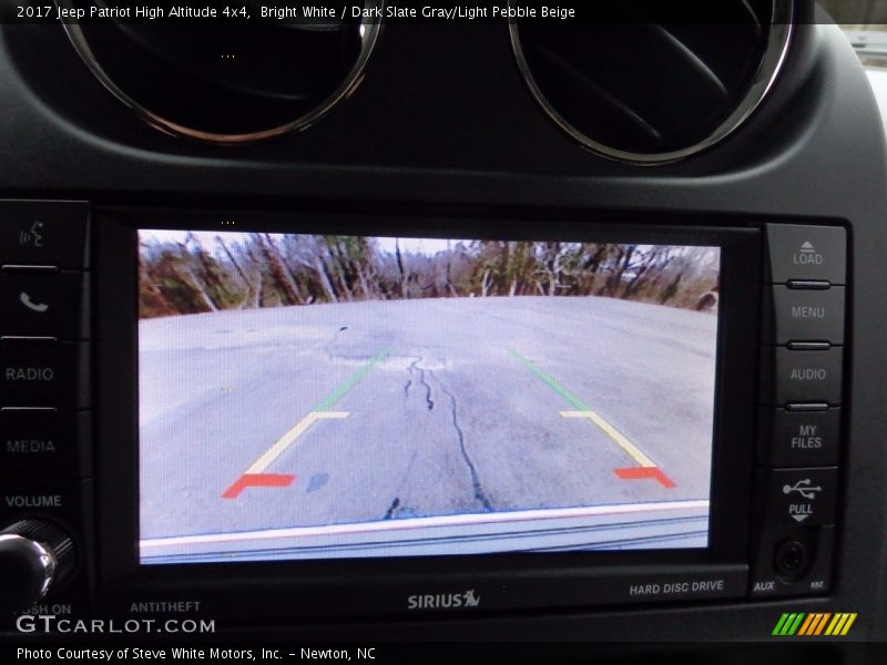 Bright White / Dark Slate Gray/Light Pebble Beige 2017 Jeep Patriot High Altitude 4x4