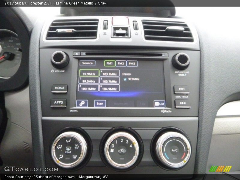 Jasmine Green Metallic / Gray 2017 Subaru Forester 2.5i