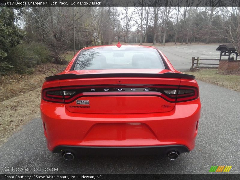Go Mango / Black 2017 Dodge Charger R/T Scat Pack
