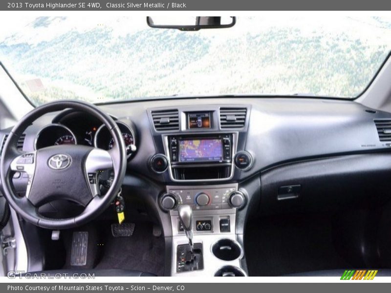 Classic Silver Metallic / Black 2013 Toyota Highlander SE 4WD
