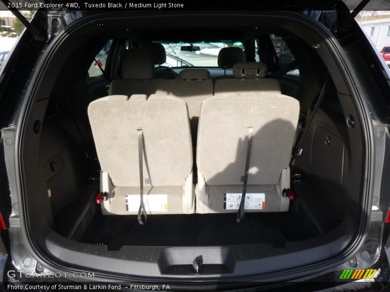 Tuxedo Black / Medium Light Stone 2015 Ford Explorer 4WD