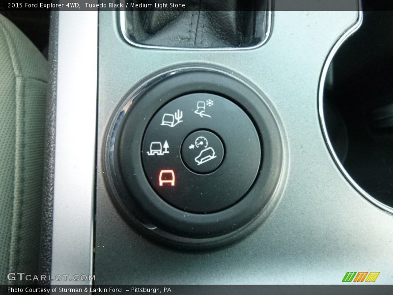 Tuxedo Black / Medium Light Stone 2015 Ford Explorer 4WD