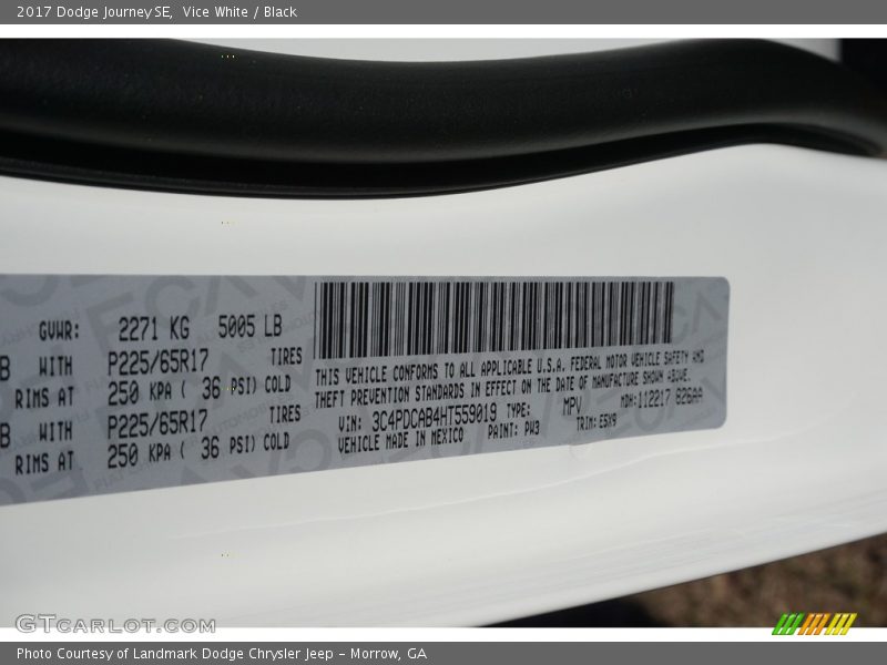 Vice White / Black 2017 Dodge Journey SE