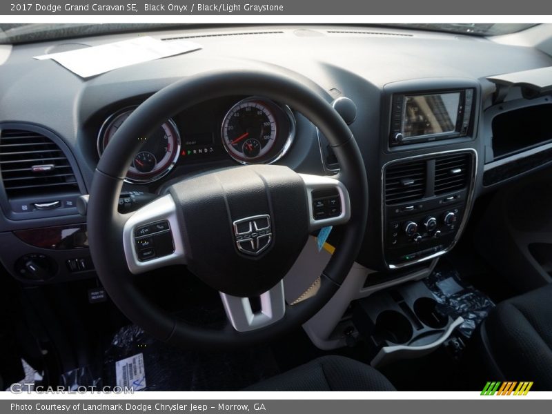 Black Onyx / Black/Light Graystone 2017 Dodge Grand Caravan SE