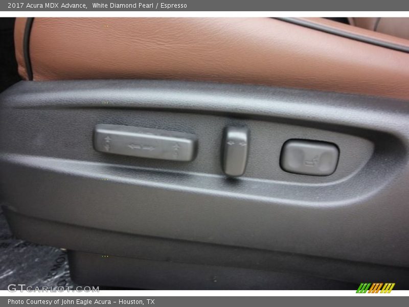 White Diamond Pearl / Espresso 2017 Acura MDX Advance