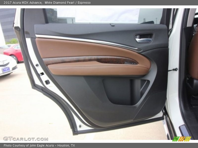 White Diamond Pearl / Espresso 2017 Acura MDX Advance