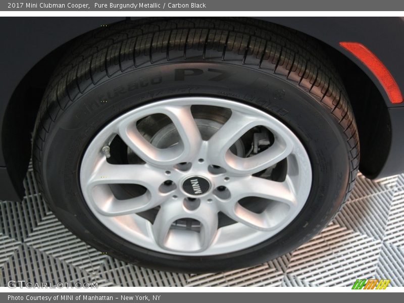 Pure Burgundy Metallic / Carbon Black 2017 Mini Clubman Cooper