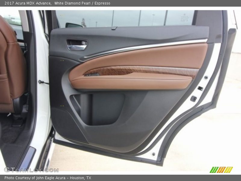 White Diamond Pearl / Espresso 2017 Acura MDX Advance