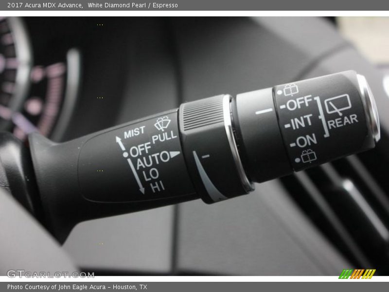 White Diamond Pearl / Espresso 2017 Acura MDX Advance