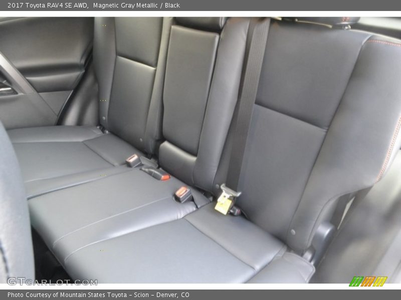 Magnetic Gray Metallic / Black 2017 Toyota RAV4 SE AWD