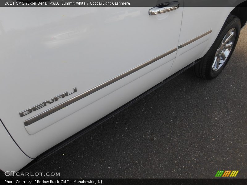 Summit White / Cocoa/Light Cashmere 2011 GMC Yukon Denali AWD