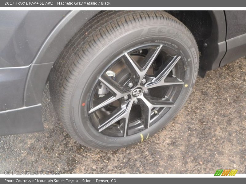 Magnetic Gray Metallic / Black 2017 Toyota RAV4 SE AWD