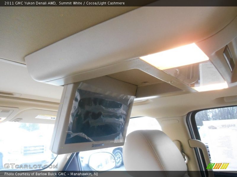 Summit White / Cocoa/Light Cashmere 2011 GMC Yukon Denali AWD