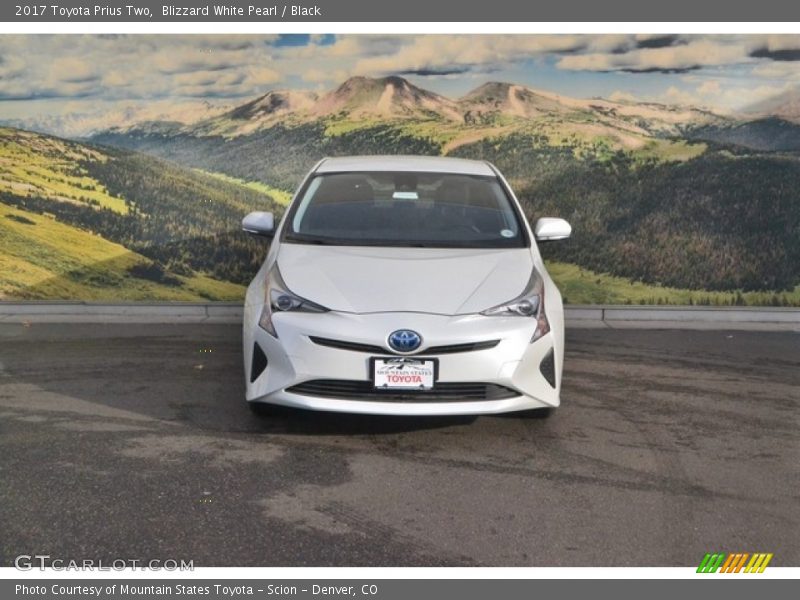Blizzard White Pearl / Black 2017 Toyota Prius Two