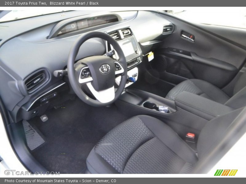 Blizzard White Pearl / Black 2017 Toyota Prius Two