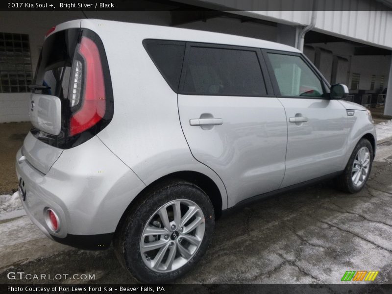 Bright Silver / Black 2017 Kia Soul +