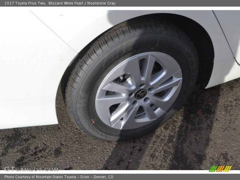 Blizzard White Pearl / Moonstone Gray 2017 Toyota Prius Two