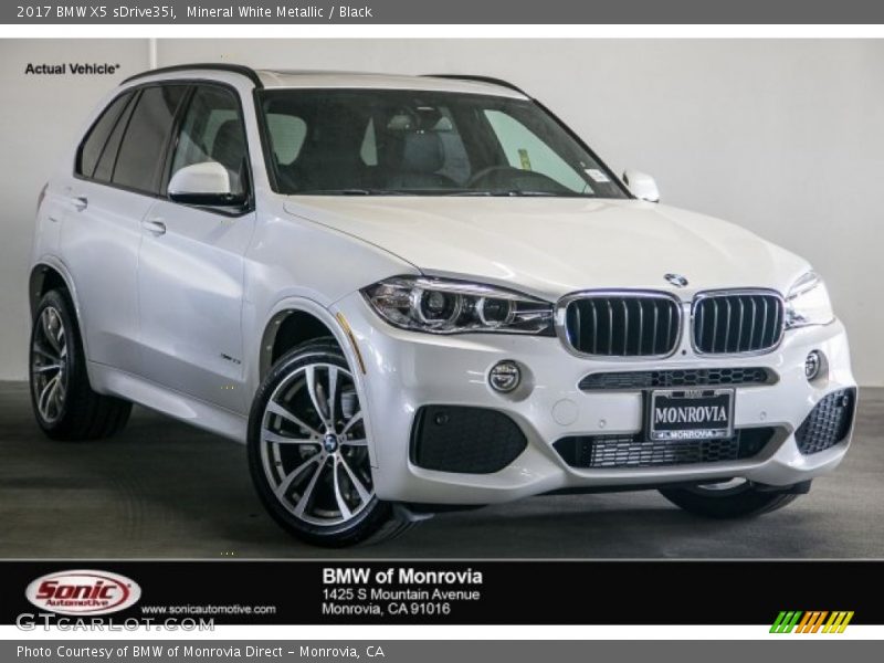 Mineral White Metallic / Black 2017 BMW X5 sDrive35i