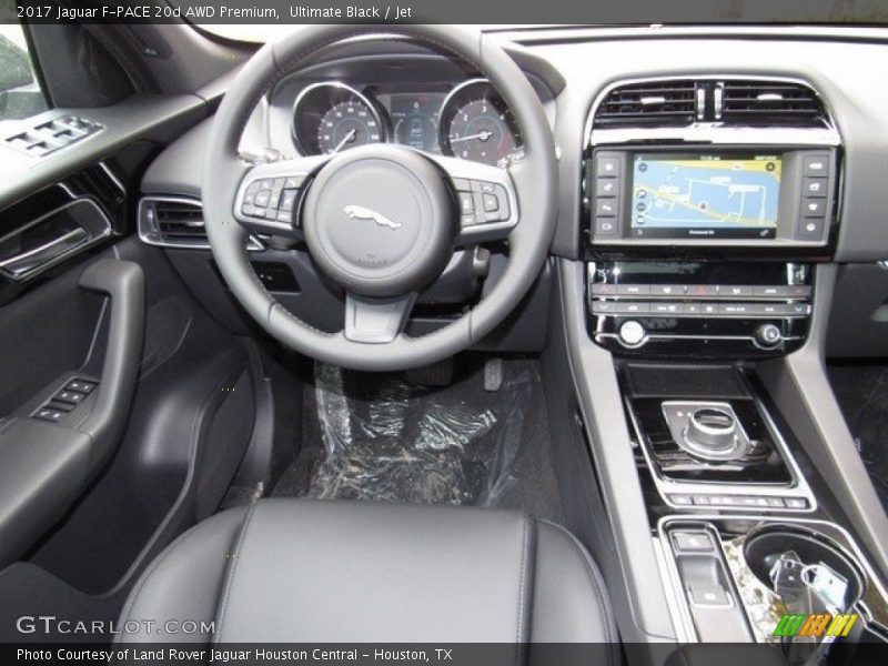 Ultimate Black / Jet 2017 Jaguar F-PACE 20d AWD Premium